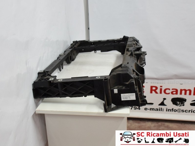 Calandra Ford Fiesta 1.6 Tdci 8V51A16E146DB - 10512 Calandra Ford Fiesta 1.6 Tdci 8V51A16E146DB - 10512