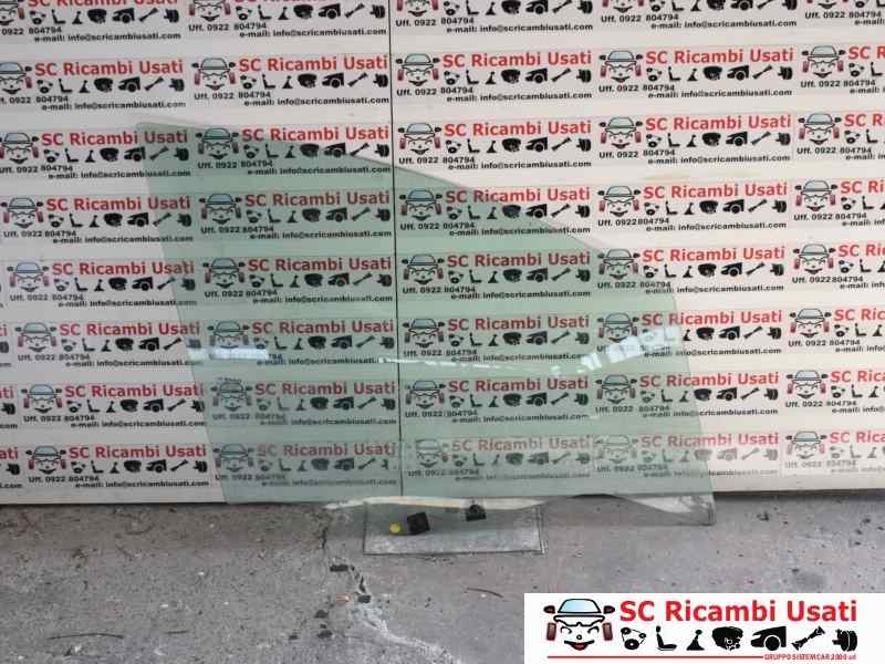 Vetro Anteriore Destro Renault Clio 4 - 10650 Vetro Anteriore Destro Renault Clio 4 - 10650