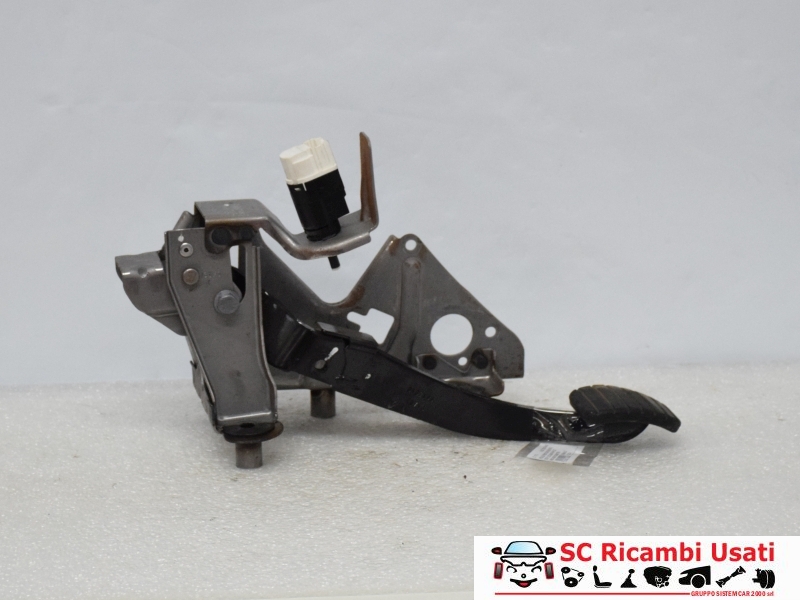 Pedale Freno Renault Clio 4 465013423R - 10713 Pedale Freno Renault Clio 4 465013423R - 10713