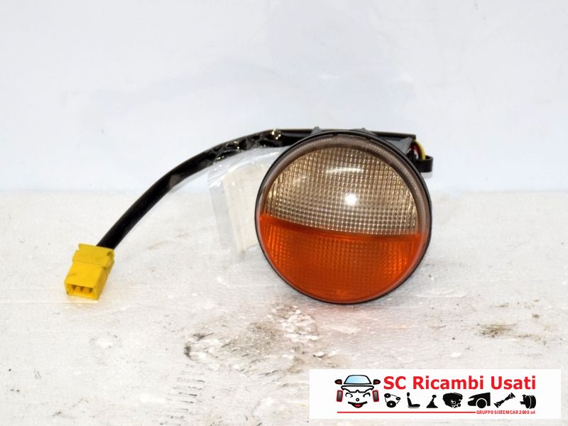 Fanale Freccia Posteriore Destro Fiat Coupe 46303564 - 08270 Fanale Freccia Posteriore Destro Fiat Coupe 46303564 - 08270