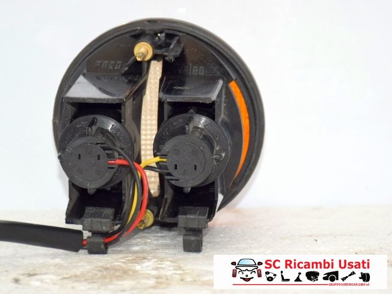 Fanale Freccia Posteriore Destro Fiat Coupe 46303564 - 08270 Fanale Freccia Posteriore Destro Fiat Coupe 46303564 - 08270