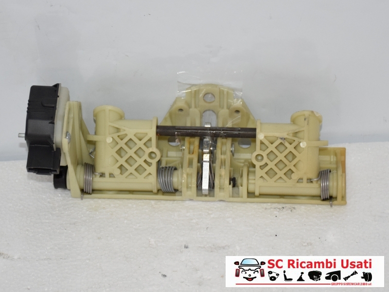 Serratura Poggiatesta Destra Classe E W211 A2119700325 - 08417 Serratura Poggiatesta Destra Classe E W211 A2119700325 - 08417