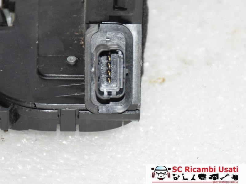 Serratura Anteriore Destra Renault Clio 4 805004945R - 09311 Serratura Anteriore Destra Renault Clio 4 805004945R - 09311