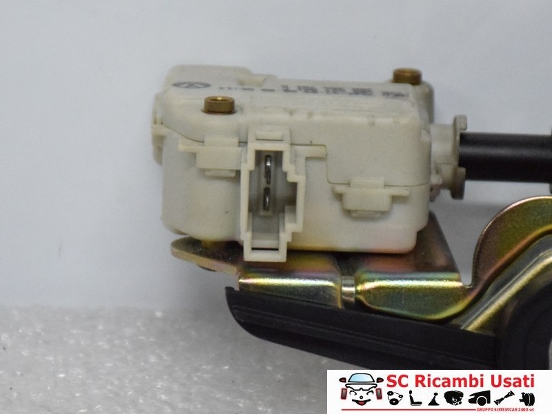 Maniglia Apertura Portellone Posteriore Passat 3B5827297A - 09837 Maniglia Apertura Portellone Posteriore Passat 3B5827297A - 09837