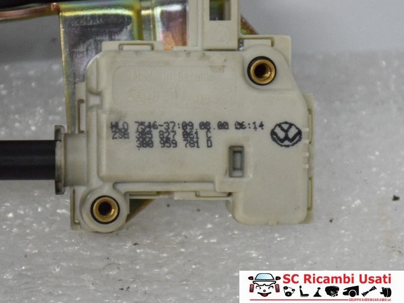 Maniglia Apertura Portellone Posteriore Passat 3B5827297A - 09837 Maniglia Apertura Portellone Posteriore Passat 3B5827297A - 09837