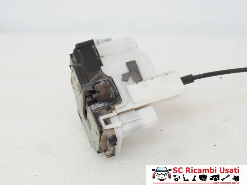 Serratura Anteriore Destra Fiat Panda 46803510 51917876 - 09980 Serratura Anteriore Destra Fiat Panda 46803510 51917876 - 09980