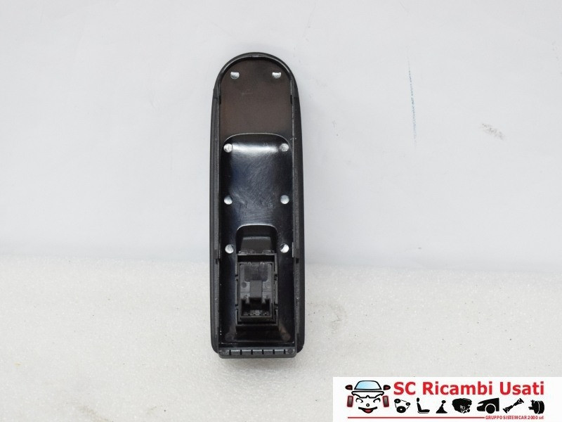 5K0867256 5K0867256 PULSANTE ALZAVETRO ANTERIORE DX VOLKSWAGEN Golf 6 Berlina diesel