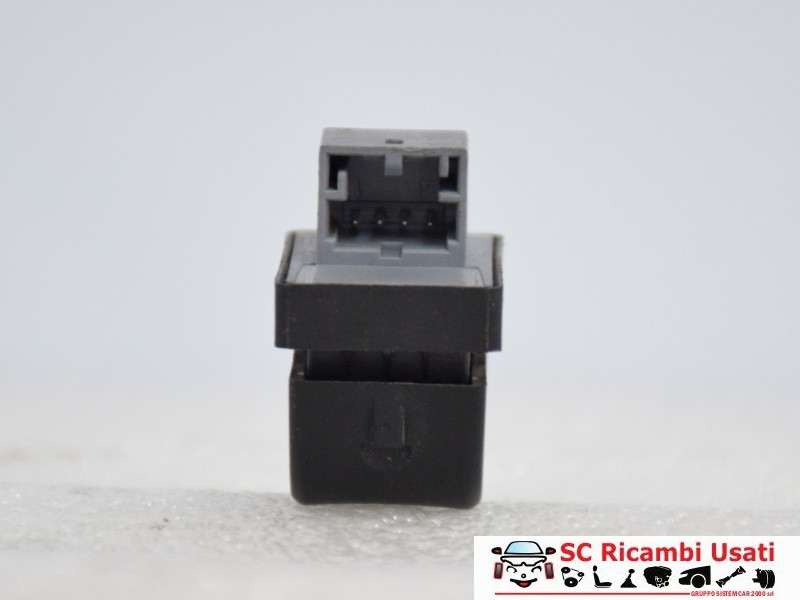 PULSANTE ALZAVETRO POSTERIORE DESTRO AUDI A4 Serie B8 (8K2) 8K0959855 (07>16)