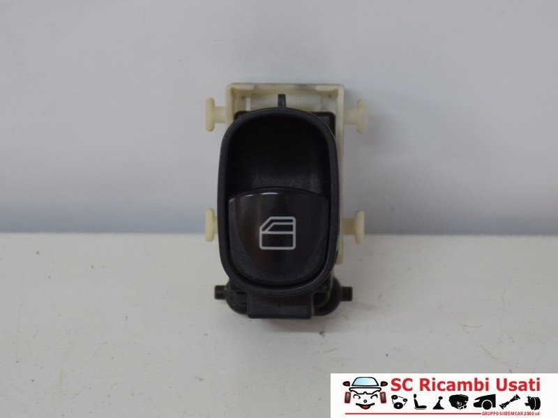 A2038200210 A2038200210 PULSANTE ALZAVETRO ANTERIORE DX MERCEDES Classe C Berlina W203 diesel