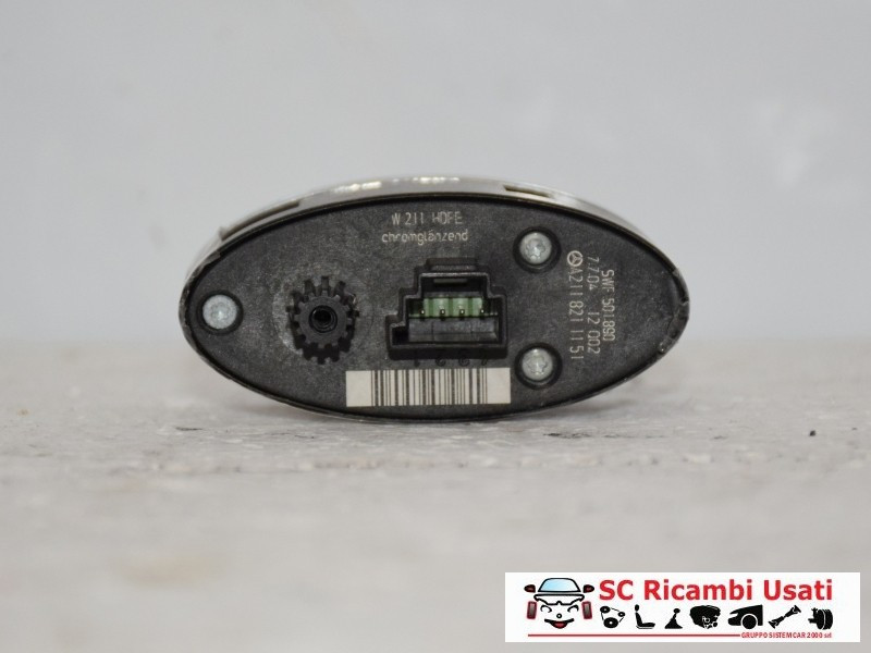 PULSANTE APERTURA PORTELLONE POSTERIORE MERCEDES Classe E Berlina W211 2° Serie A2118211151 (07>)