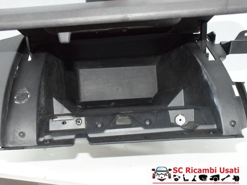 Cassetto Vano Portaoggetti Dx Cruscotto Ford C Max 3M51-R06044 - 11437 Cassetto Vano Portaoggetti Dx Cruscotto Ford C Max 3M51-R06044 - 11437