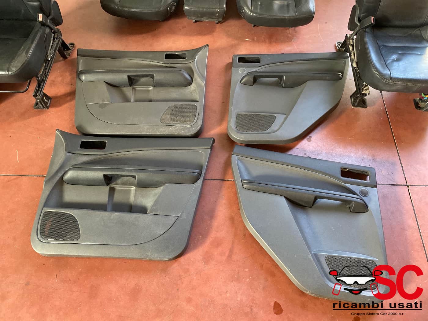 Sedili Ant E Post In Pelle Con Pannelli Ford C Max Sedili Ant E Post In Pelle Con Pannelli Ford C Max