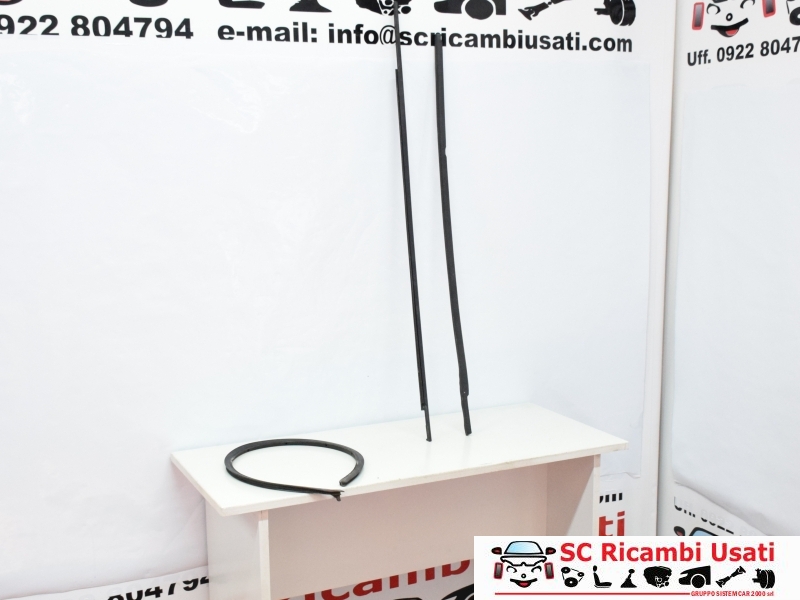 Guarnizione Porta Anteriore Destra Dx Vw Golf 6  - 11630