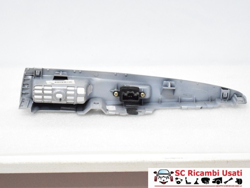 Pulsante Alzavetro Posteriore Destro Dx Mazda 2 DD10-68-5LX D39766370 - 01628 Pulsante Alzavetro Posteriore Destro Dx Mazda 2 DD10-68-5LX D39766370 - 01628