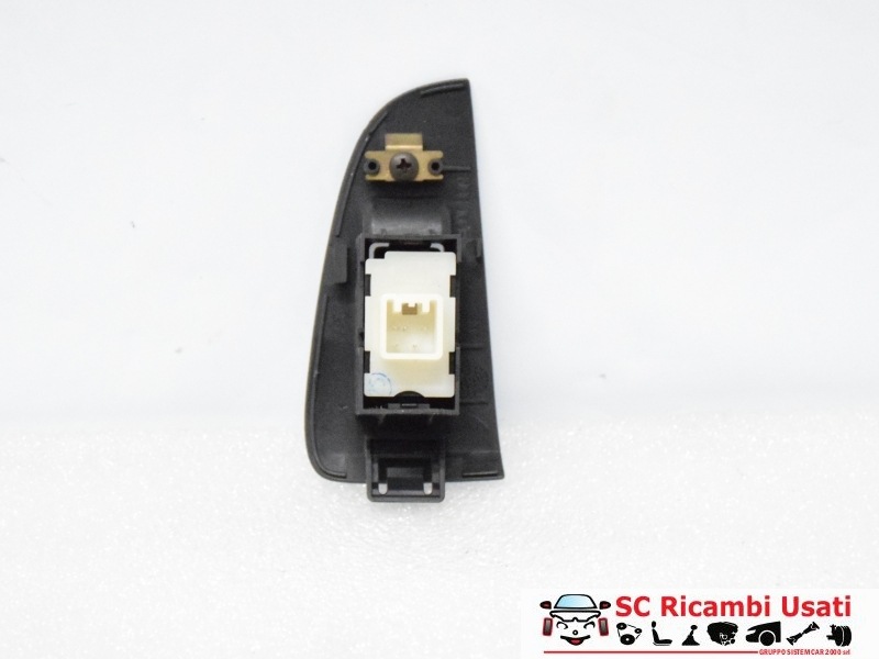 Pulsante Alzavetro Posteriore Sx Toyota Avensis 8481005050 7427105020 - 01641 Pulsante Alzavetro Posteriore Sx Toyota Avensis 8481005050 7427105020 - 01641