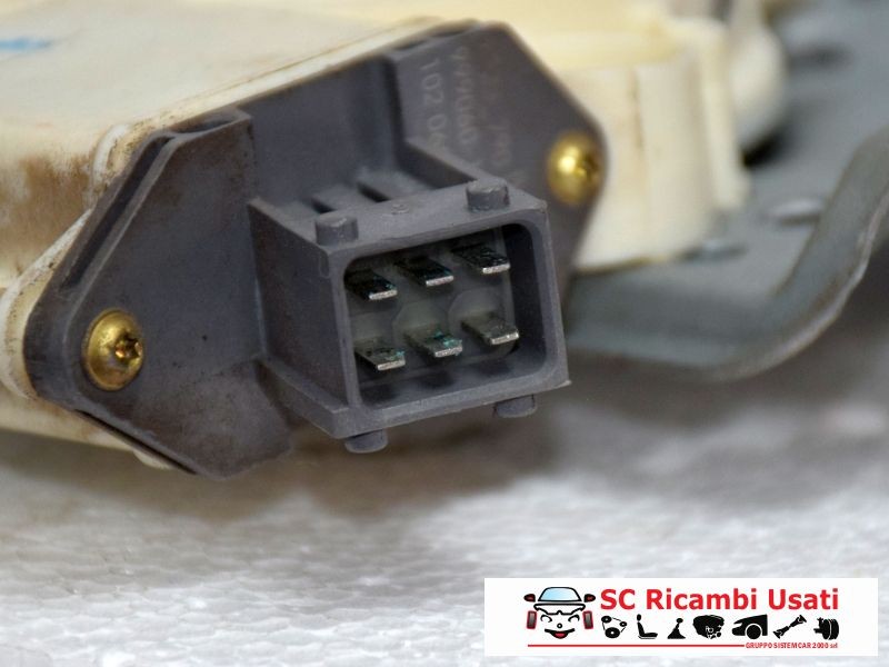 Alzavetro Anteriore Destro Dx Toyota Avensis 6981005050 - 01720