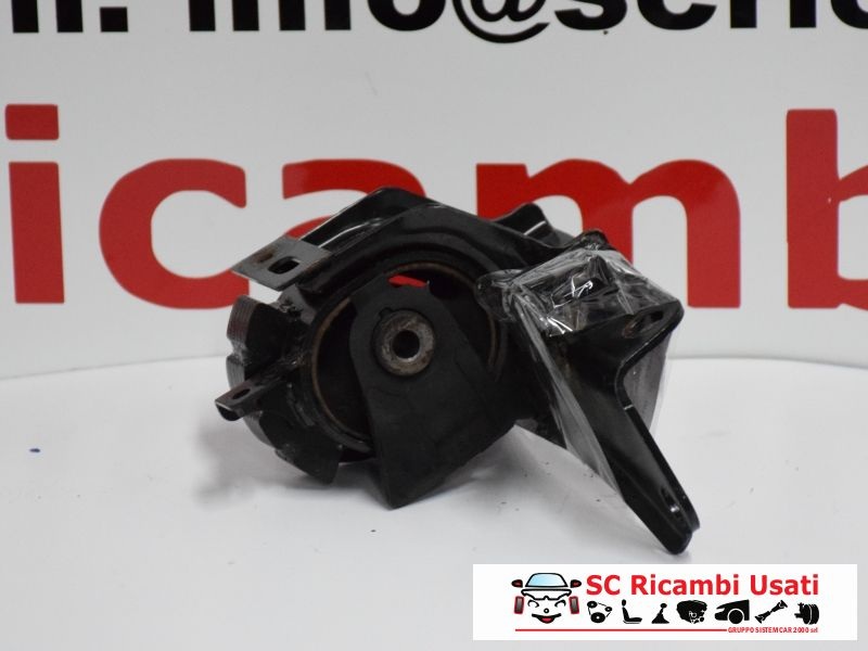 Supporto Motore Toyota Avensis 2.2 D-4d 123720R010 - 02440 Supporto Motore Toyota Avensis 2.2 D-4d 123720R010 - 02440
