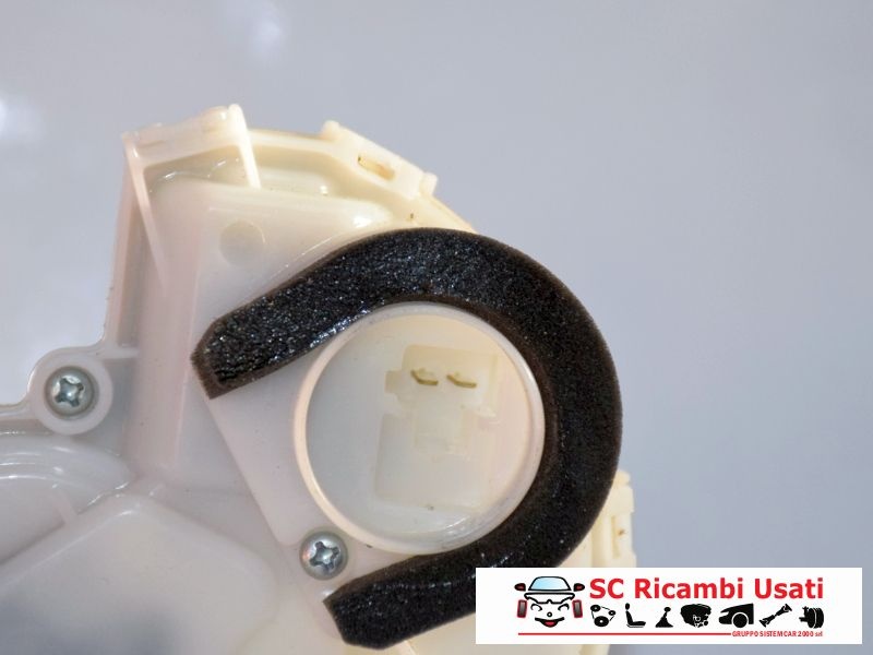 Serratura Posteriore Destra Suzuki Vitara 8230154P02 - 02519 Serratura Posteriore Destra Suzuki Vitara 8230154P02 - 02519