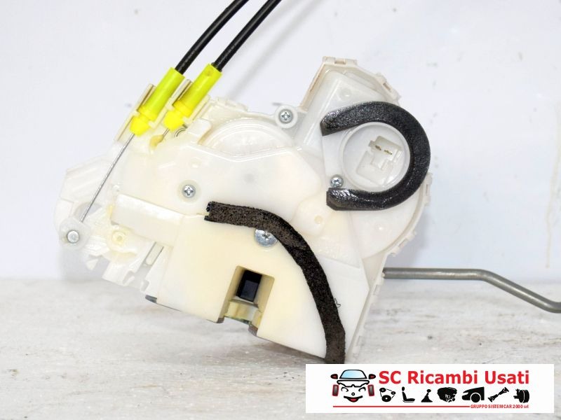 Serratura Anteriore Destra Suzuki Vitara 8220154P31 - 02521 Serratura Anteriore Destra Suzuki Vitara 8220154P31 - 02521