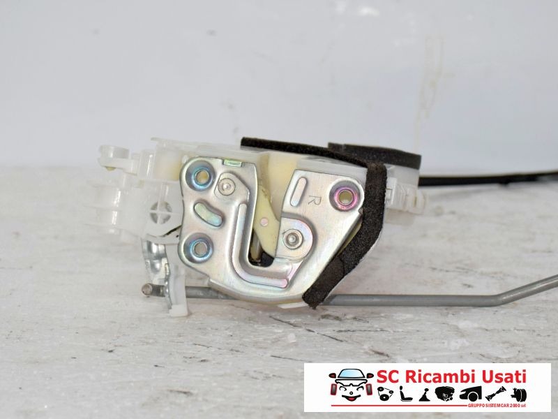 Serratura Anteriore Destra Suzuki Vitara 8220154P31 - 02521 Serratura Anteriore Destra Suzuki Vitara 8220154P31 - 02521