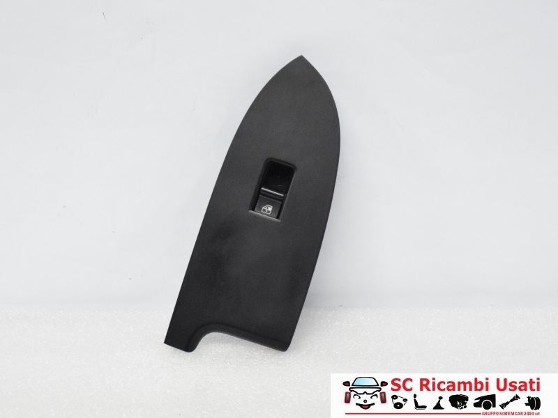 Pulsante Alzavetro Anteriore Dx Alfa Giulietta 156094784 - 03175 Pulsante Alzavetro Anteriore Dx Alfa Giulietta 156094784 - 03175