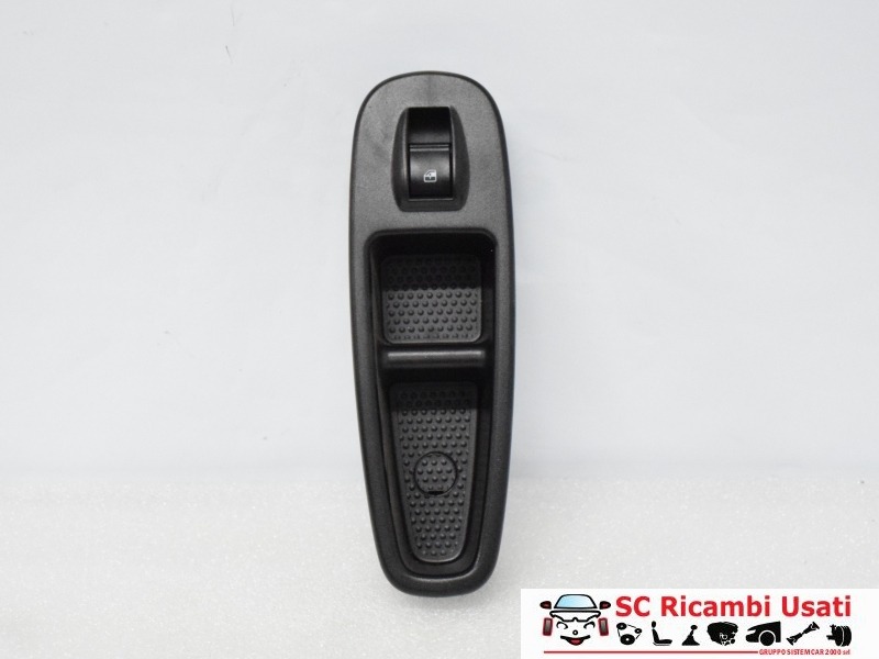 Pulsante Alzavetro Anteriore Destra Dx Fiat 500l 735555019 - 03832 Pulsante Alzavetro Anteriore Destra Dx Fiat 500l 735555019 - 03832