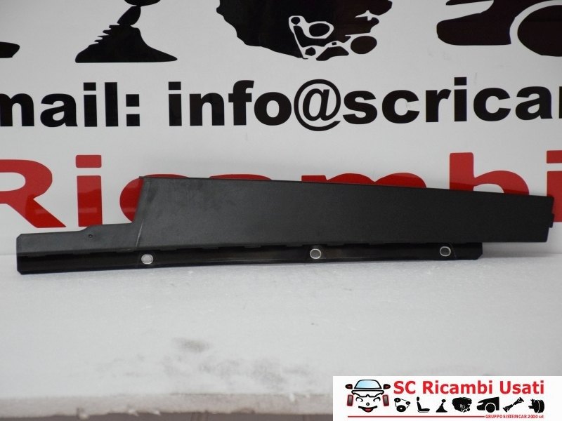 Modanatura Porta Anteriore Destra Dx Jeep Renegade - 04222 Modanatura Porta Anteriore Destra Dx Jeep Renegade - 04222