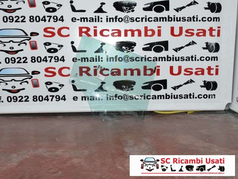 Vetro Posteriore Destro Fiat Tipo - 04491 Vetro Posteriore Destro Fiat Tipo - 04491