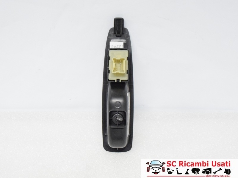 Pulsante Alzavetro Posteriore Dx Renault Captur 829614619R - 04584
