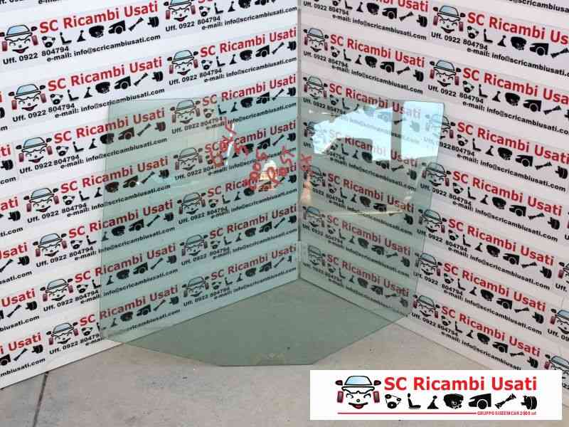 Vetro Posteriore Sinistro Volkswagen Golf 5  - 04682