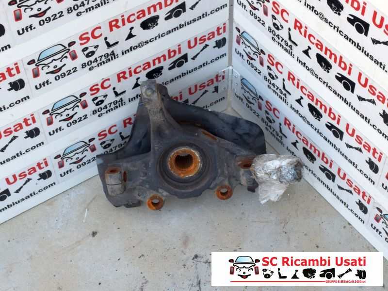 Mozzo Anteriore Sinistro Fiat Grande Punto  - 04891