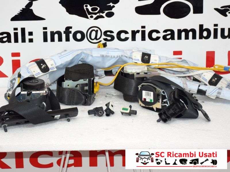 Cinture Di Sicurezza Ford Kuga 1756449 1756458 8V4T-14B006-AA AM5T-14B342-AA - 05070