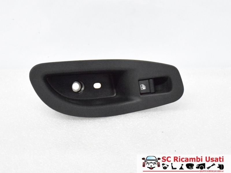 Pulsante Alzavetro Posteriore Sinistro Fiat 500x 735633157 735605703 - 05127 Pulsante Alzavetro Posteriore Sinistro Fiat 500x 735633157 735605703 - 05127