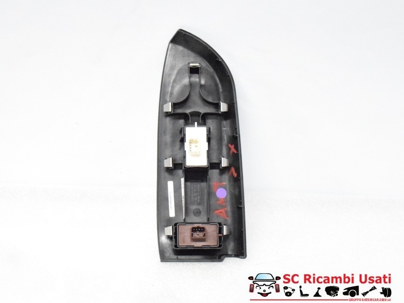 Pulsante Alzavetro Anteriore Destro Dx Fiat 500x 735605634 735633146 - 05133 Pulsante Alzavetro Anteriore Destro Dx Fiat 500x 735605634 735633146 - 05133