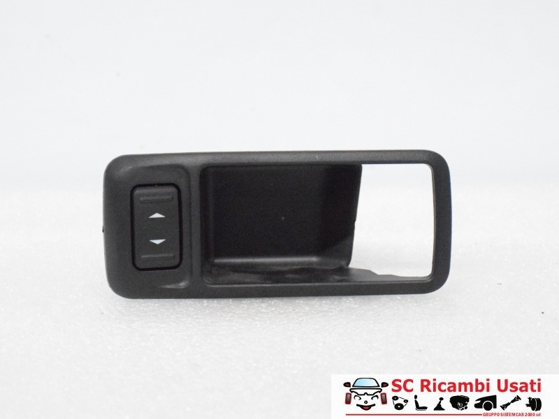 Pulsante Alzavetro Posteriore Destro Dx Ford Kuga 1471913 3M51-226A36 - 05163 Pulsante Alzavetro Posteriore Destro Dx Ford Kuga 1471913 3M51-226A36 - 05163