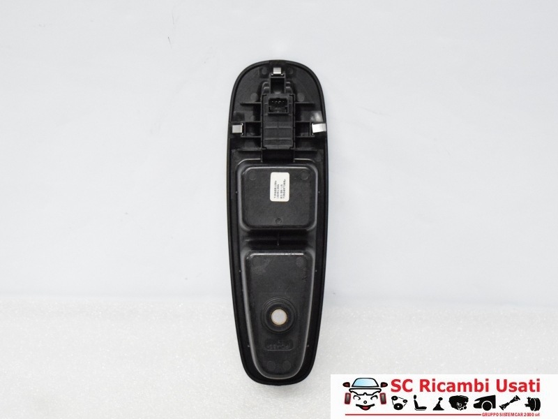 Pulsante Alzavetro Anteriore Destro Dx Fiat 500l 735600120 - 05605