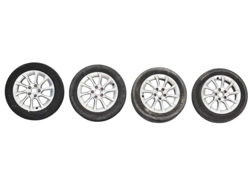 Cerchi In Lega R16 Audi A3 8V0601025BH - 06054 Cerchi In Lega R16 Audi A3 8V0601025BH - 06054