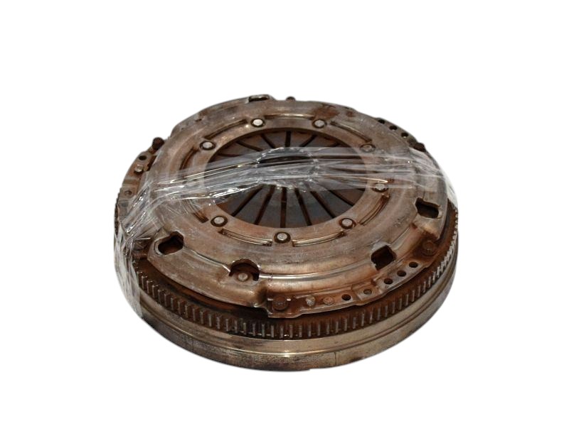 Kit Frizione E Volano Golf 7 1.6 Tdi 04L105273 04L141025 - 06298 Kit Frizione E Volano Golf 7 1.6 Tdi 04L105273 04L141025 - 06298