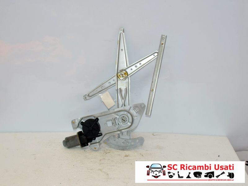 Alzavetro Destro Renault Kangoo 8200188551 - 06967