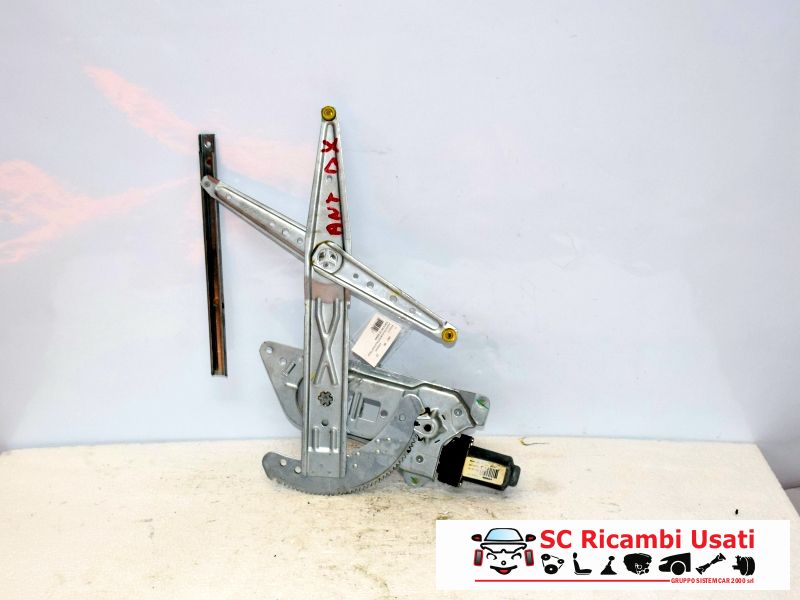 Alzavetro Destro Renault Kangoo 8200188551 - 06967