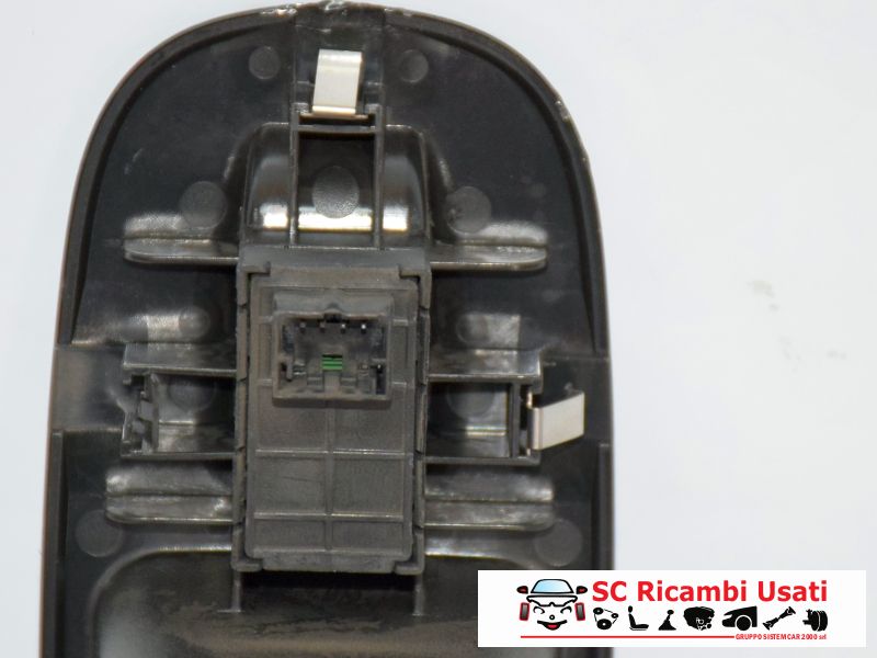 Pulsante Alzavetro Anteriore Destro Dx Fiat 500l 735600120 - 07204 Pulsante Alzavetro Anteriore Destro Dx Fiat 500l 735600120 - 07204