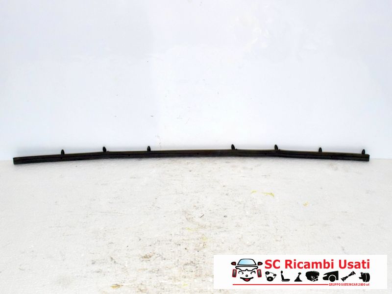 Guarnizione Perimetro Porta Anteriore Dx Fiat 500l 51884099 - 07209 Guarnizione Perimetro Porta Anteriore Dx Fiat 500l 51884099 - 07209