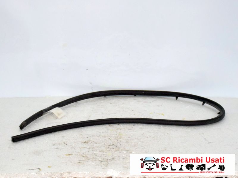 Guarnizione Porta Posteriore Destra Fiat Fiat 500l 51882542 - 07211 Guarnizione Porta Posteriore Destra Fiat Fiat 500l 51882542 - 07211