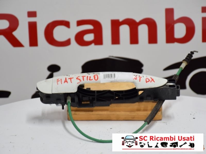 Maniglia Anteriore Destra Fiat Stilo - 00733 Maniglia Anteriore Destra Fiat Stilo - 00733