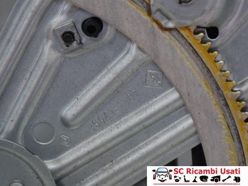 Alzavetro Anteriore Destro Renault Scenic 3 807302741R 966415102 - 08946