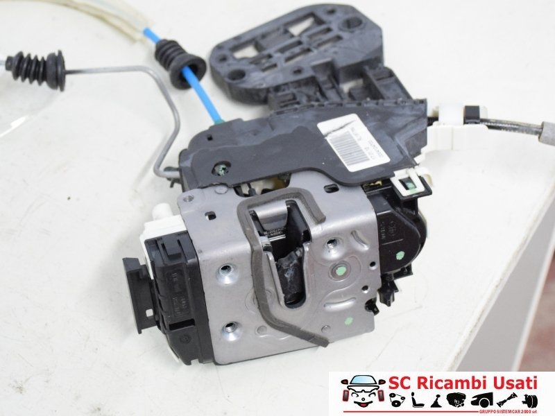 Serratura Posteriore Sinistra Classe A W176 A2047302735 - 09341 Serratura Posteriore Sinistra Classe A W176 A2047302735 - 09341