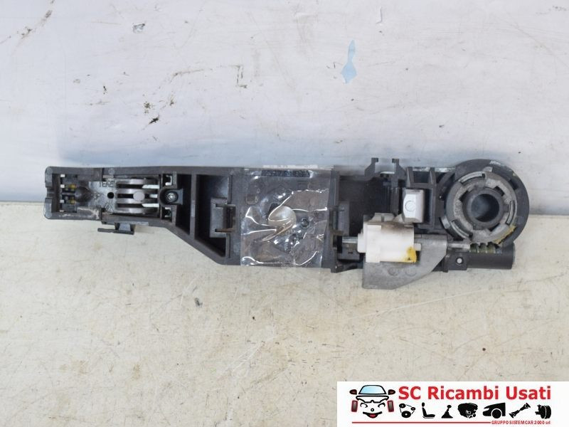 MANIGLIA ESTERNA POSTERIORE DESTRA RENAULT Clio Serie Restyling 8200226526 (01>10)