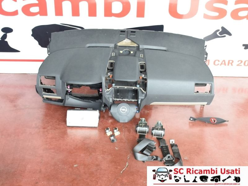 13111177 13111177 KIT AIRBAG SEMICOMPLETO OPEL Zafira B diesel