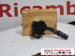 LEVA COMANDO TERGICRISTALLI TOYOTA Avensis S. Wagon 2° Serie 8465205170 (03>08)