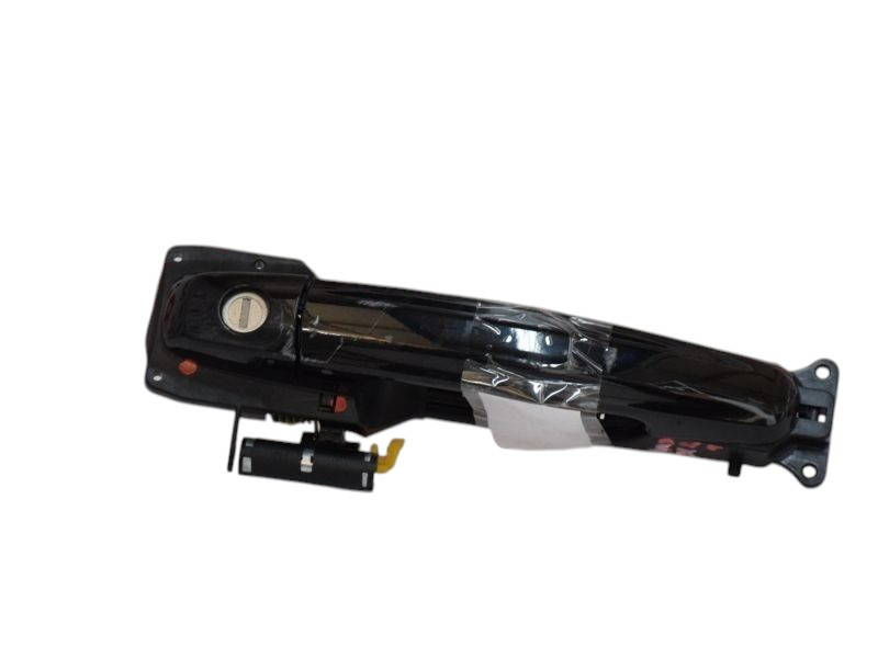 MANIGLIA ESTERNA ANTERIORE SINISTRA SUZUKI Vitara Serie 8281057830ZCC (15>19)